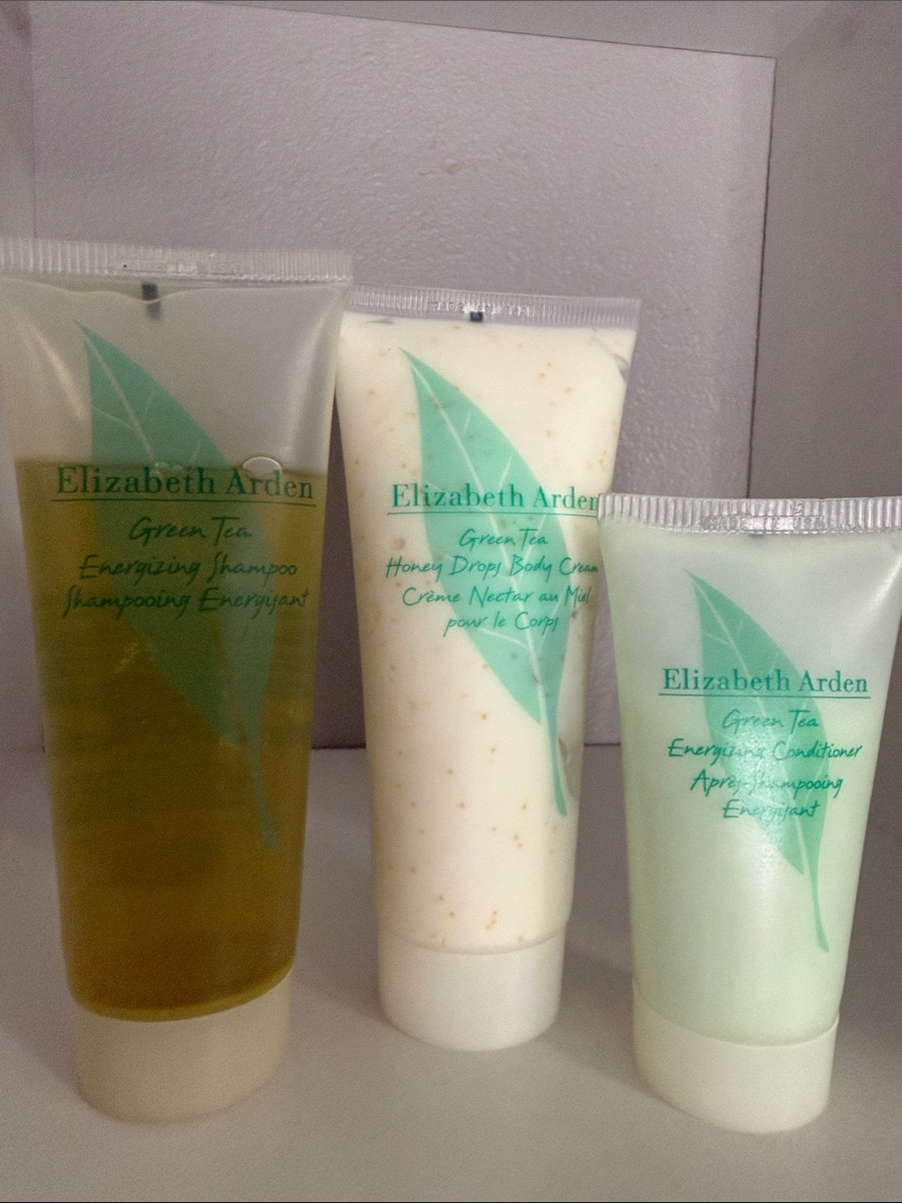 Elizabeth Arden Green Tea Honey Drops Body Cream, Shampoo & Free Conditioner